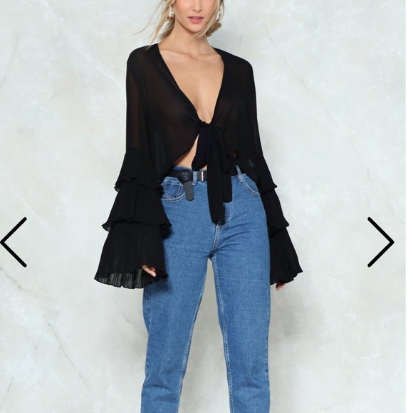 SOLD ⭐️ Nasty Gal Pleated Sleeve Top - Picture 3 of 6